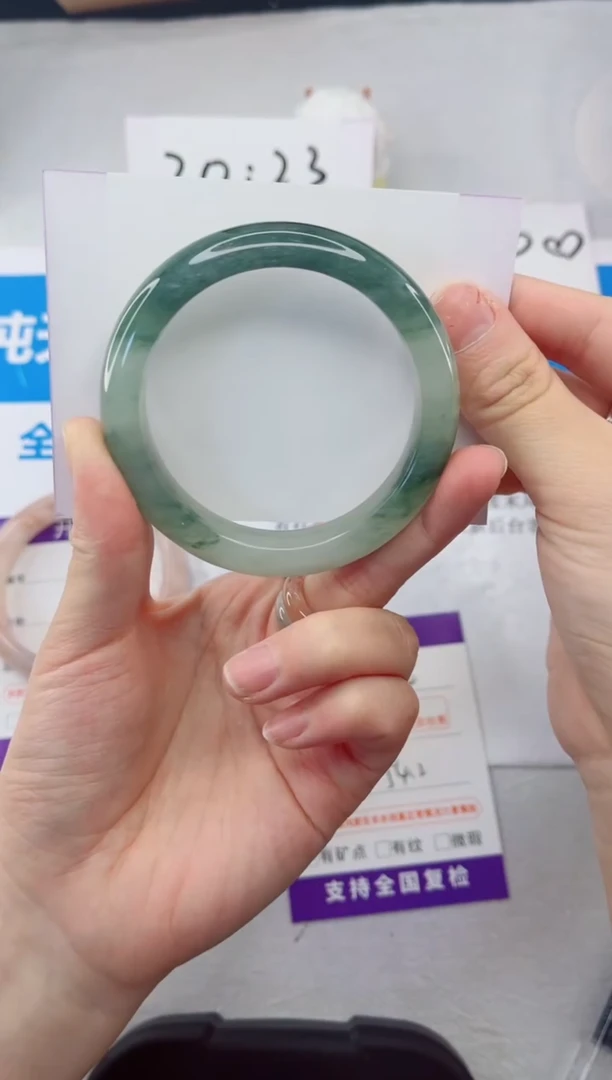 【闪购商品】石英质玉手镯合金204-