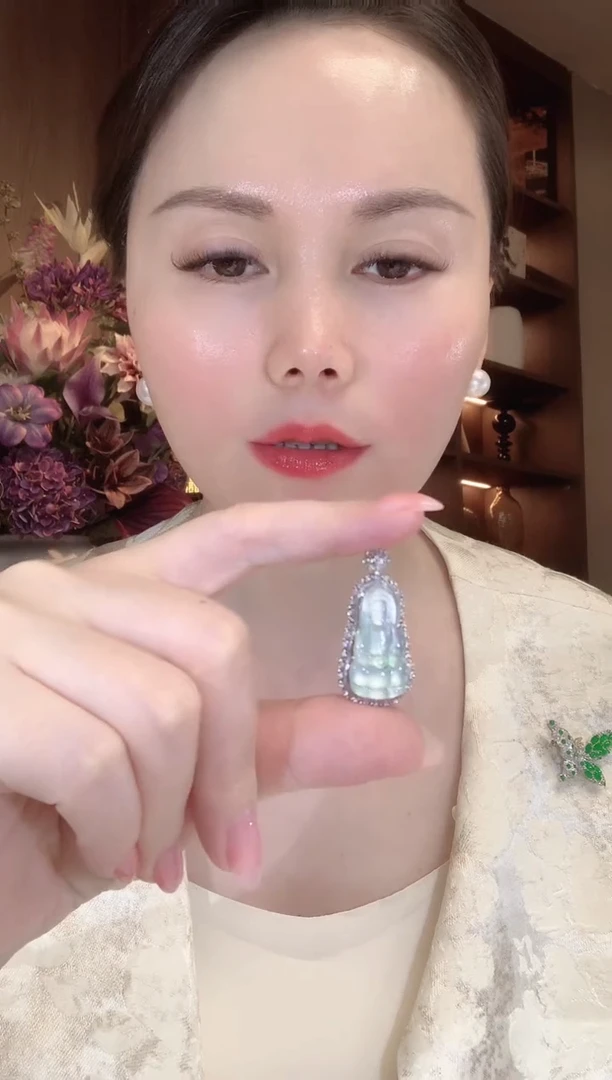 吊坠(不含链)18K金镶嵌翡翠A58