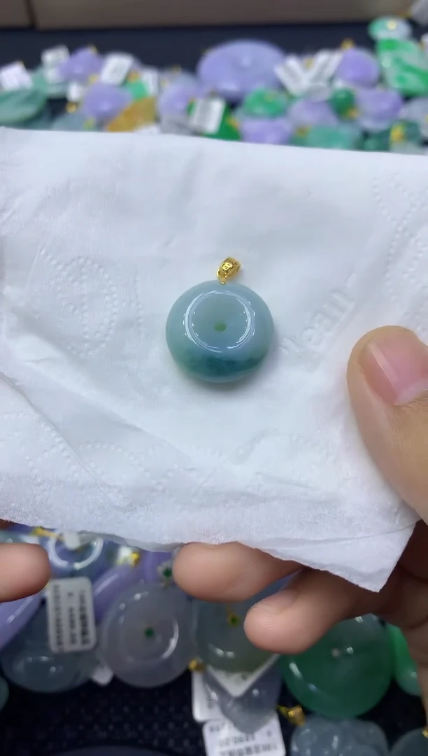 颈饰未镶嵌翡翠天然缅甸翡翠A货