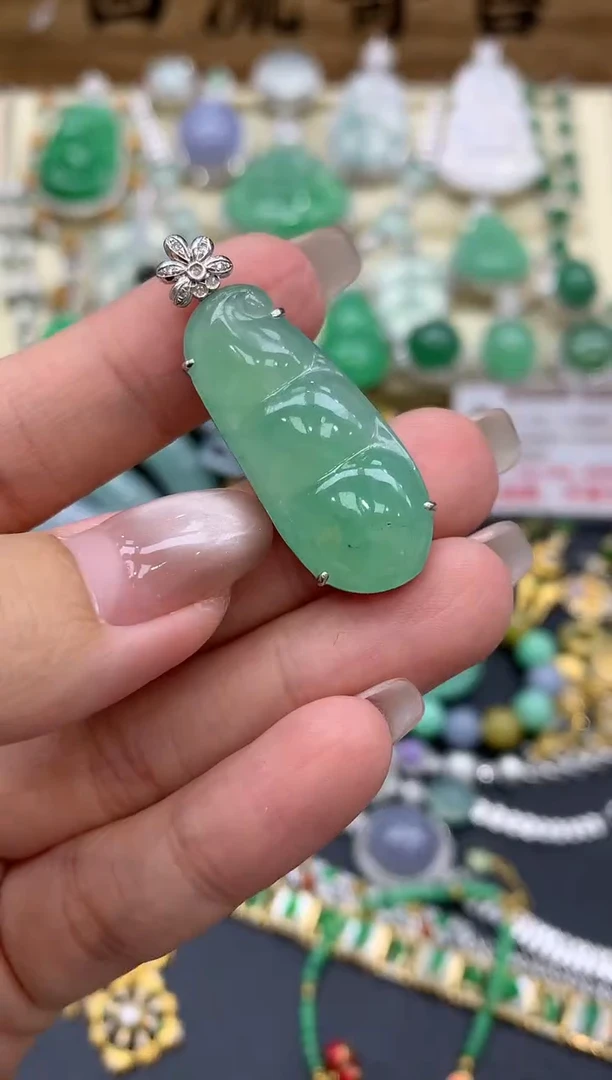 【闪购商品】翡翠颈饰18K金镶嵌358-中国好珍宝