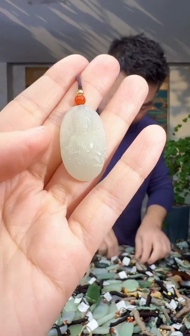 未镶嵌和田玉挂件拍一发一