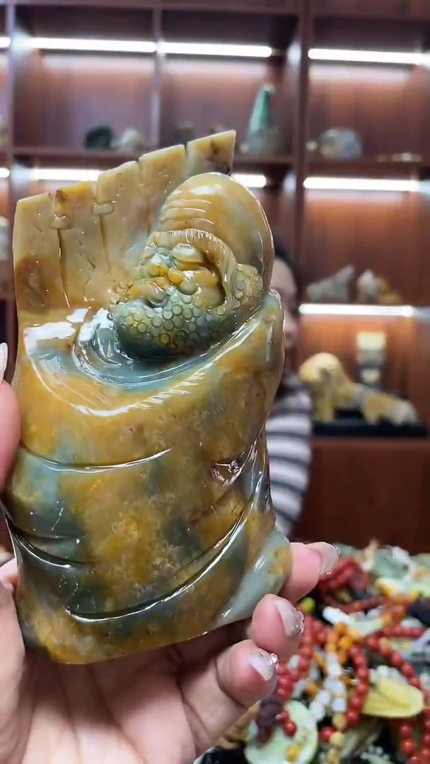 未镶嵌岫玉摆件