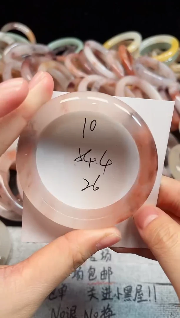 未镶嵌手镯石英质玉10