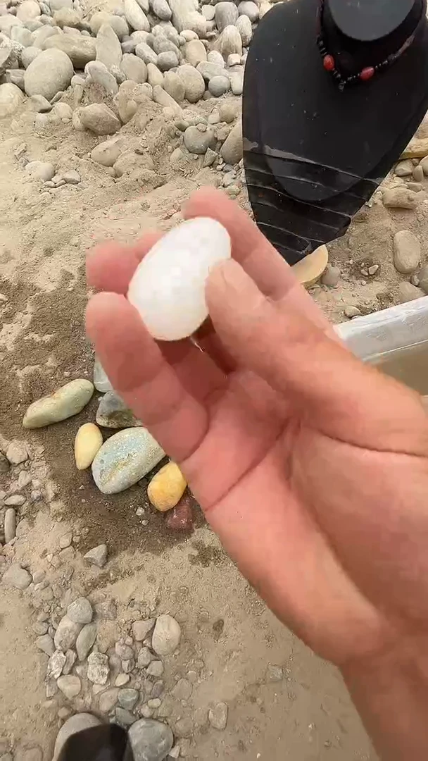 颈饰未镶嵌和田玉0012