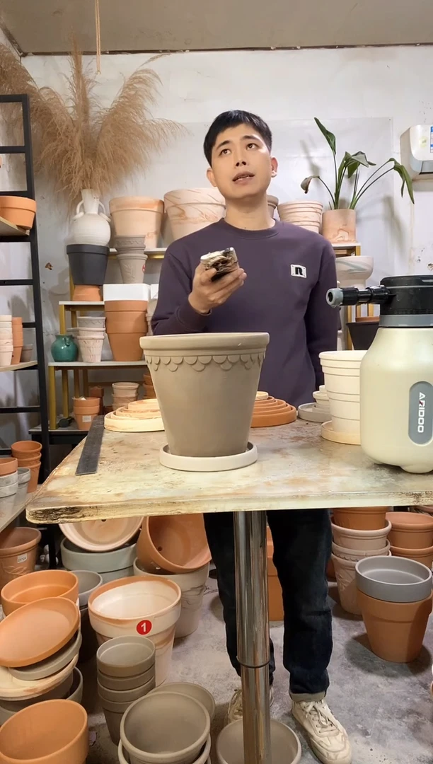 瑕疵无售后20*18灰陶巴洛克 1盆1托