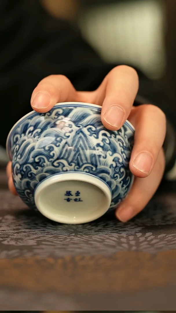 中式仿明江崖海水龙纹炉式