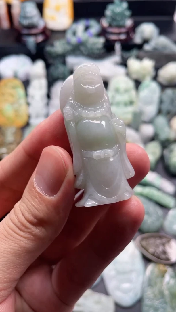 颈饰未镶嵌翡翠53  天然翡翠a货  站佛