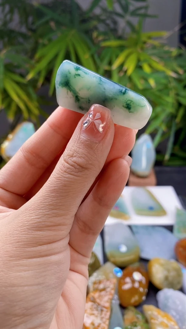 【闪购商品】定制翡翠未镶嵌翡翠