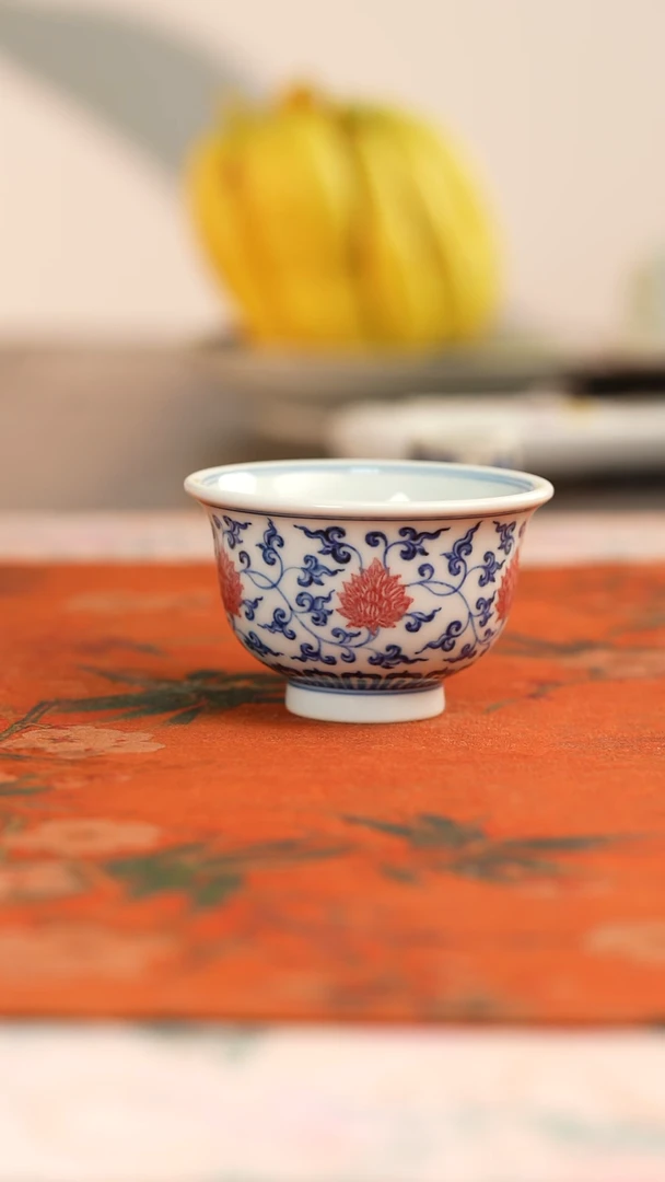 张哈哈陶瓷精选釉里红压手杯