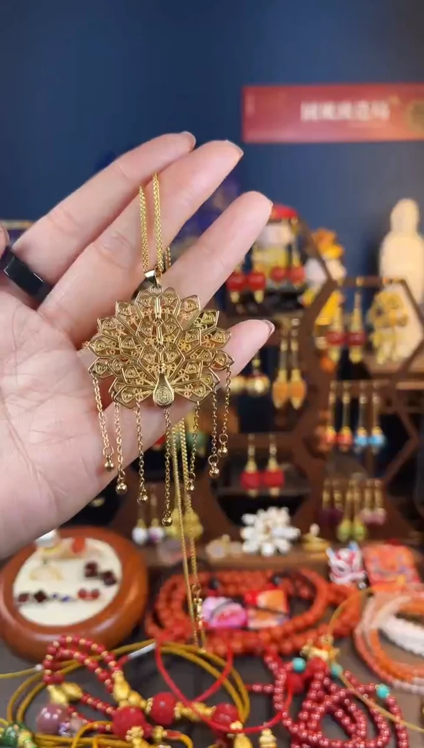 【闪购商品】7号珐琅小孔雀吊坠