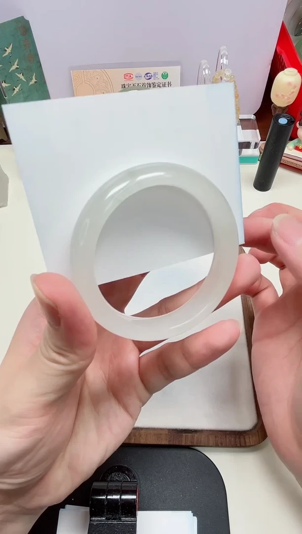 石英质玉手镯未镶嵌100#-圈口52.6