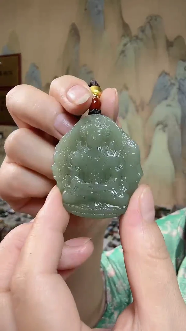 颈饰未镶嵌和田玉.