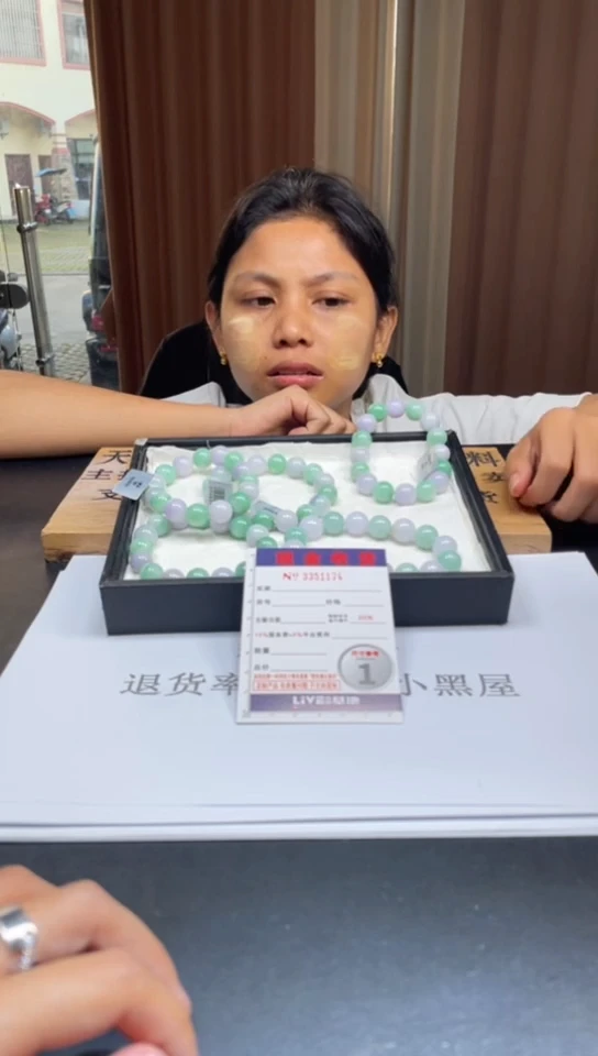 定制翡翠未镶嵌未抛光毛货多样性发其一拍一发一1174