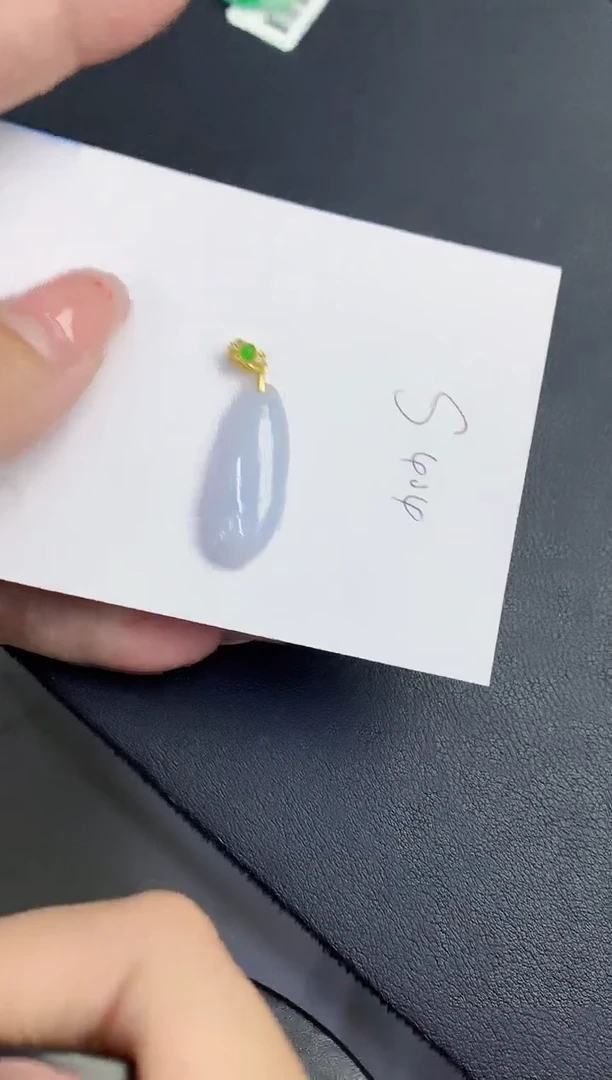 翡翠未镶嵌颈饰缅甸天然翡翠A货