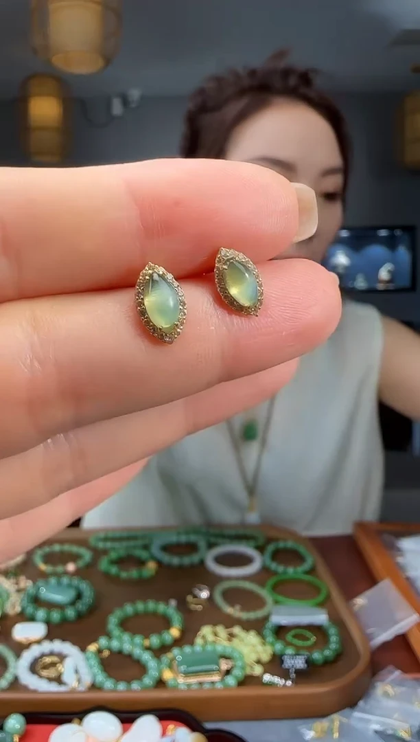 和田玉银S925镶嵌耳饰1