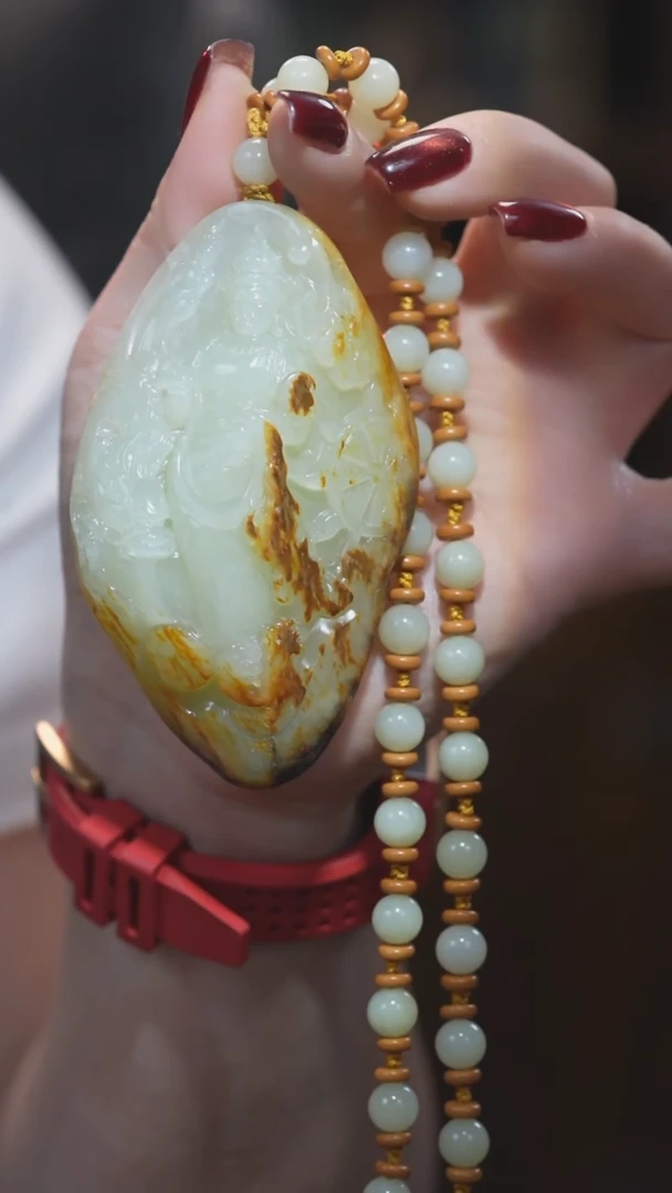 颈饰未镶嵌和田玉观音