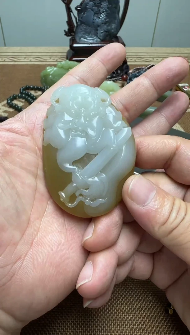 吊坠(不含链)未镶嵌和田玉糖白金包银料85.6克