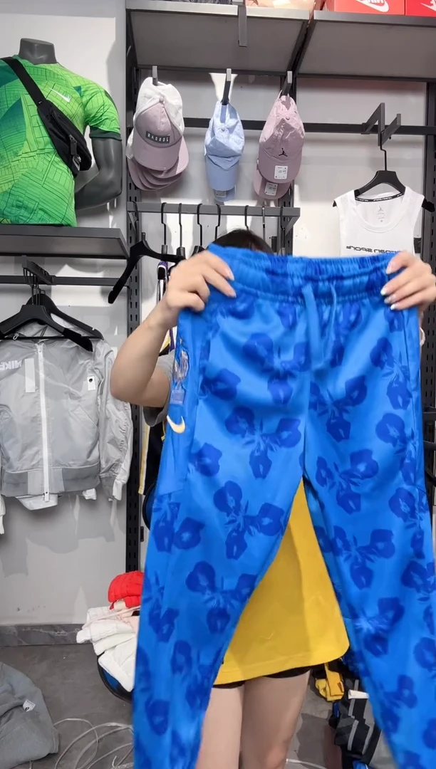 1522编码 耐克卫衣服饰过款为准 尺码