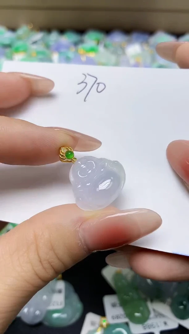 翡翠未镶嵌颈饰 天然缅甸翡翠A货