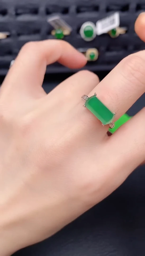 银S925镶嵌戒指翡翠天然a货翡翠327