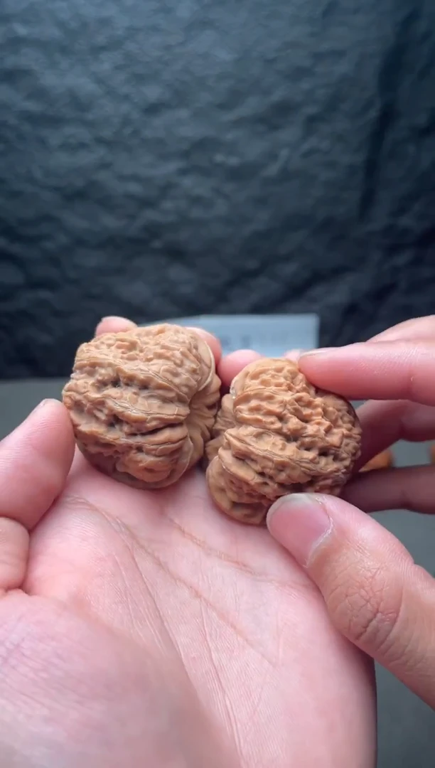 吊坠文玩核桃凹底 27号