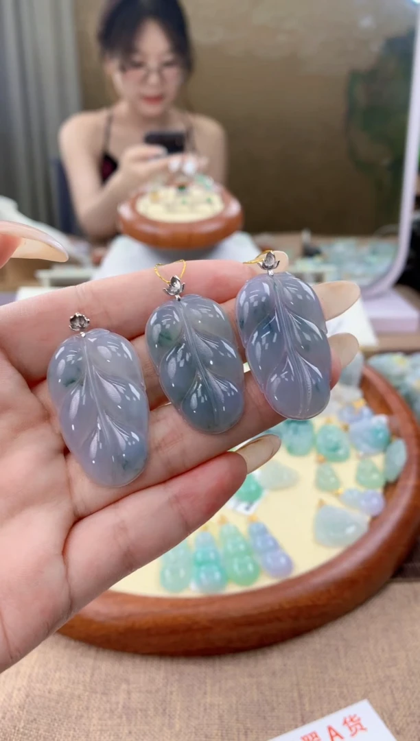 翡翠18K金镶嵌颈饰多样性发其一