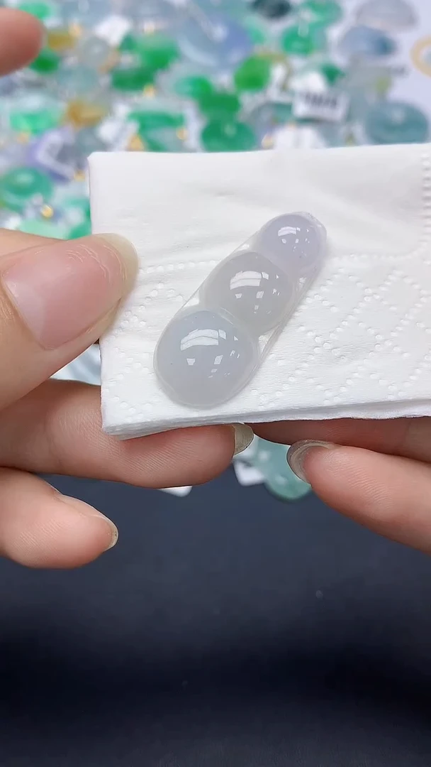 翡翠未镶嵌颈饰天然缅甸a货翡翠