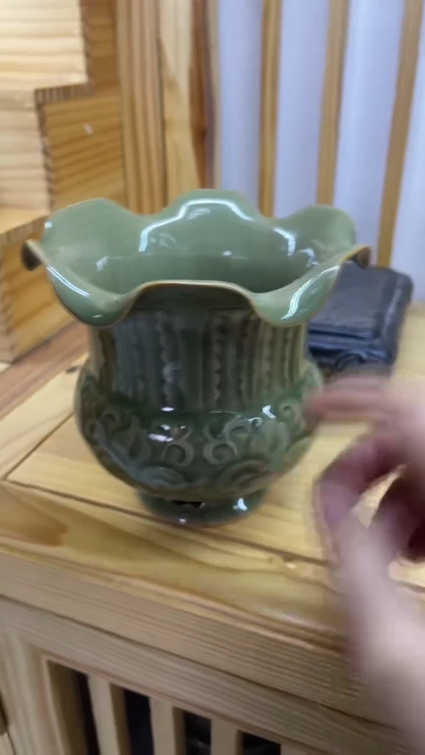 【闪购商品】其他橄榄绿花口建水微瑕