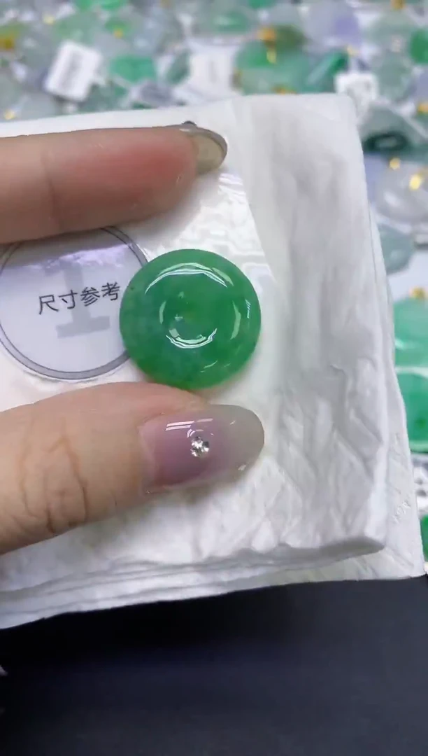 颈饰未镶嵌翡翠天然缅甸翡翠A货百元以上9元证书费自理