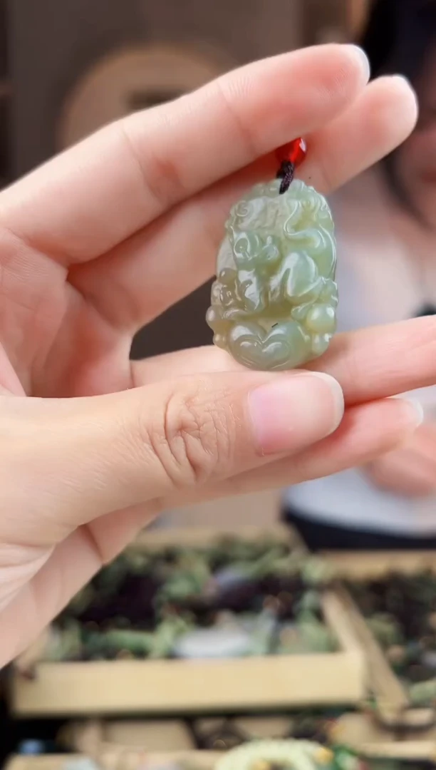 颈饰未镶嵌和田玉拍一发一，多样性发货