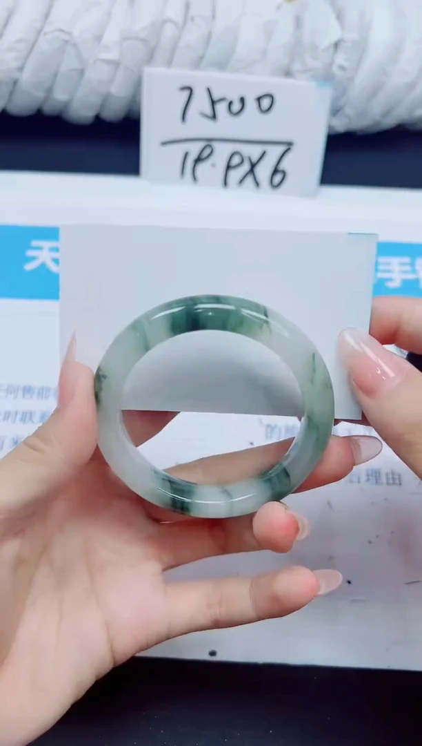 石英质玉手镯未镶嵌58/52.5