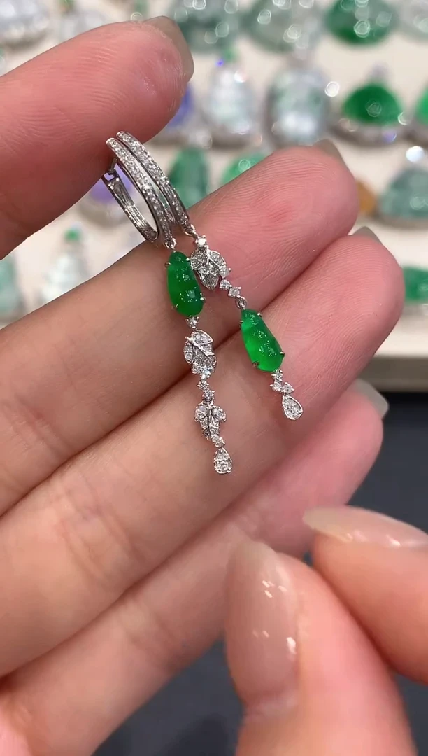 18K金镶嵌翡翠耳饰a84