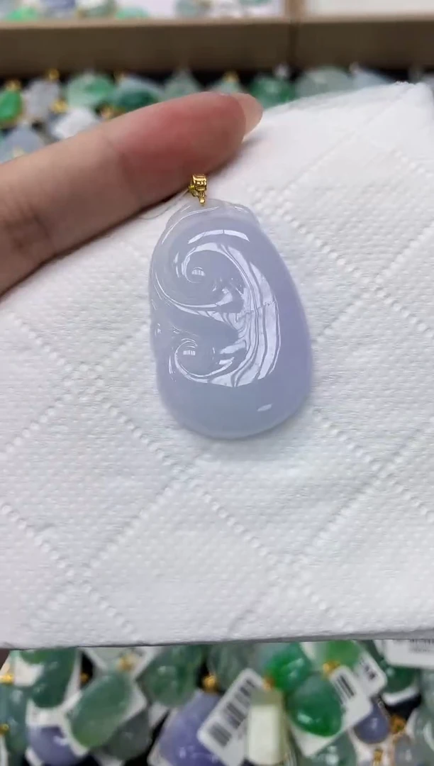 翡翠18K金镶嵌颈饰 1111111111