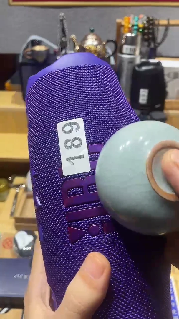 瓷片闪购商品 如图所示