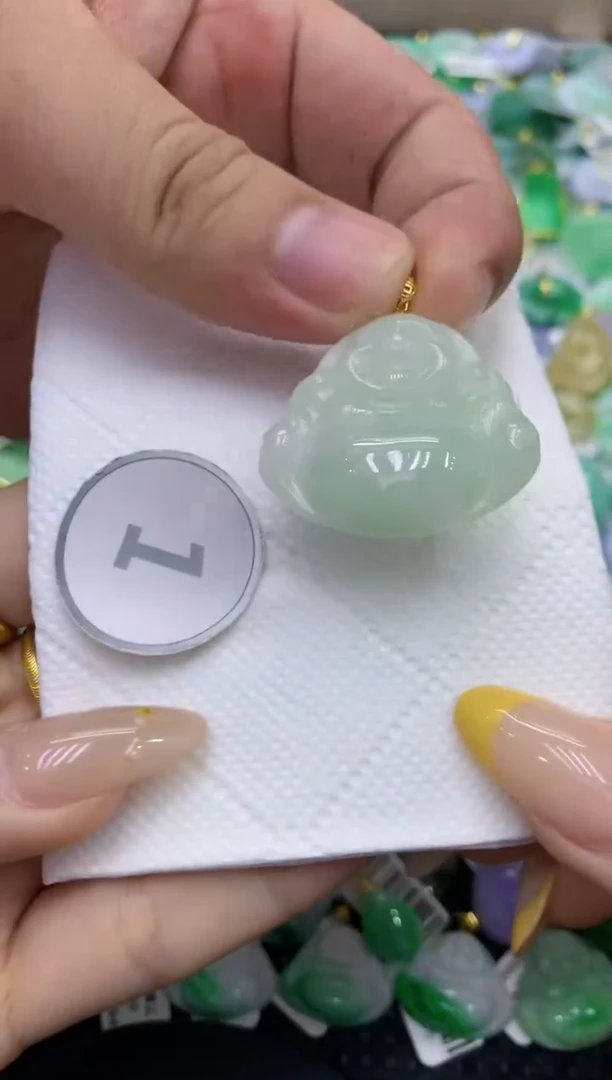 颈饰未镶嵌翡翠天然缅甸翡翠A货