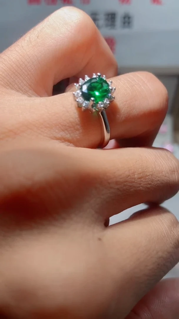 银S925镶嵌戒指祖母绿519