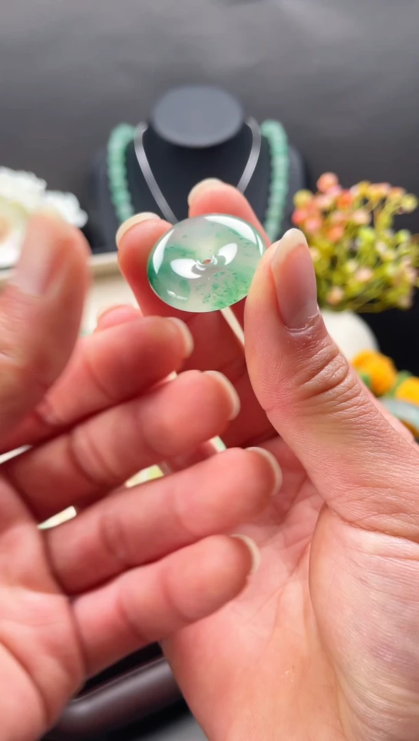 未镶嵌手镯石英质玉天然非洲翠