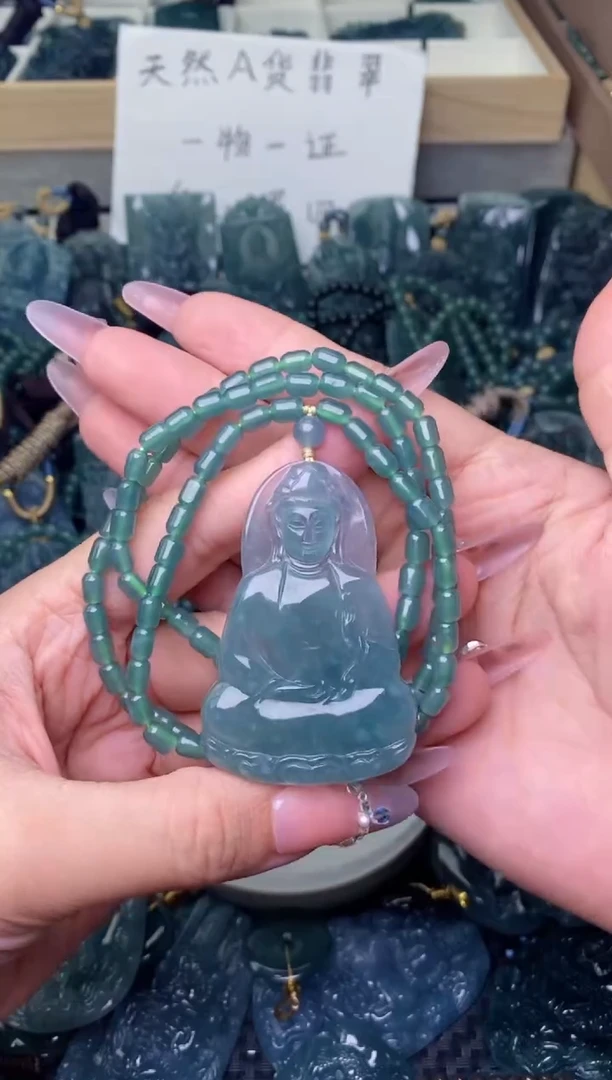 翡翠未镶嵌颈饰