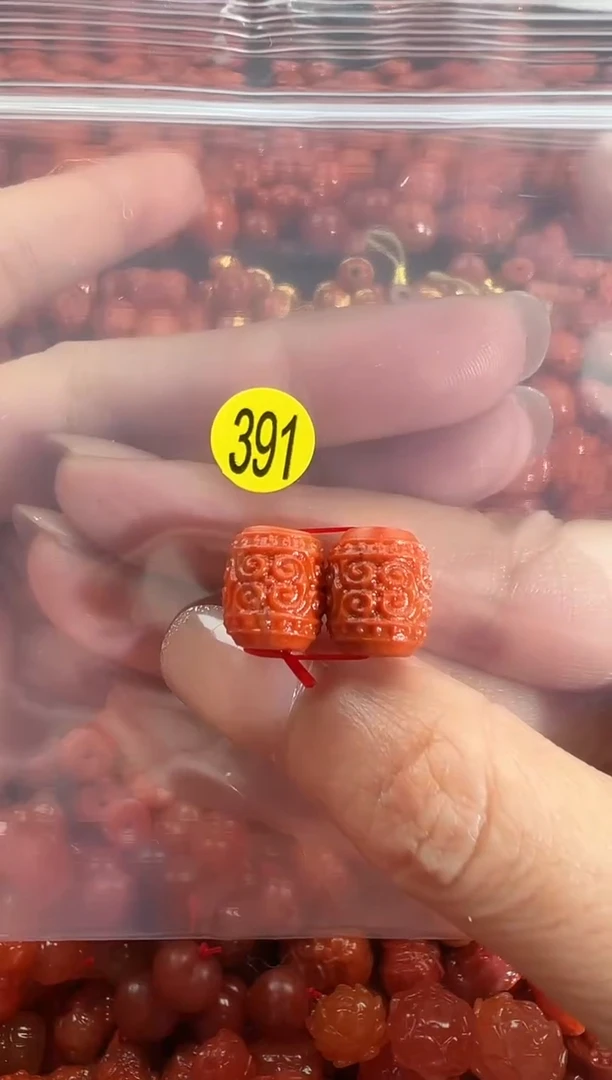 颈饰未镶嵌南红玛瑙1