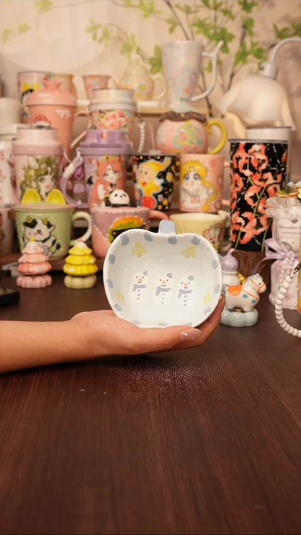 陶景德镇手绘的杯子