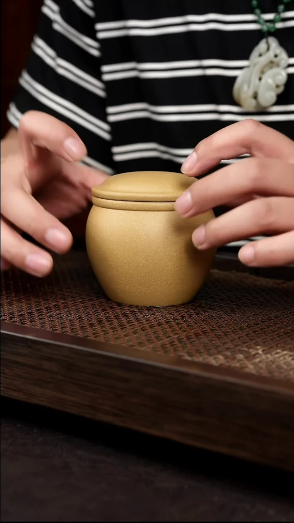 茶壶紫砂黄金段大缸茶叶罐