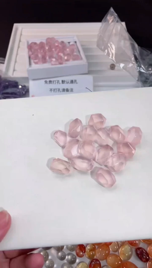 【闪购商品】水晶【U131】粉晶随形未镶嵌多样性随1颗