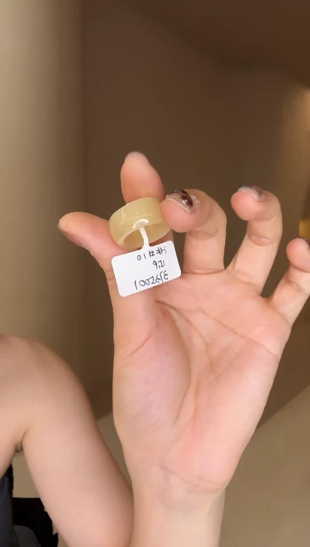 未镶嵌戒指和田玉10码蜂蜜水多样性发其一