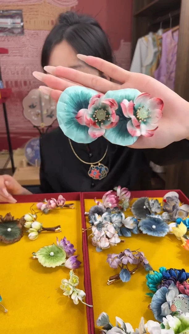 刺绣非遗绒花（发饰）