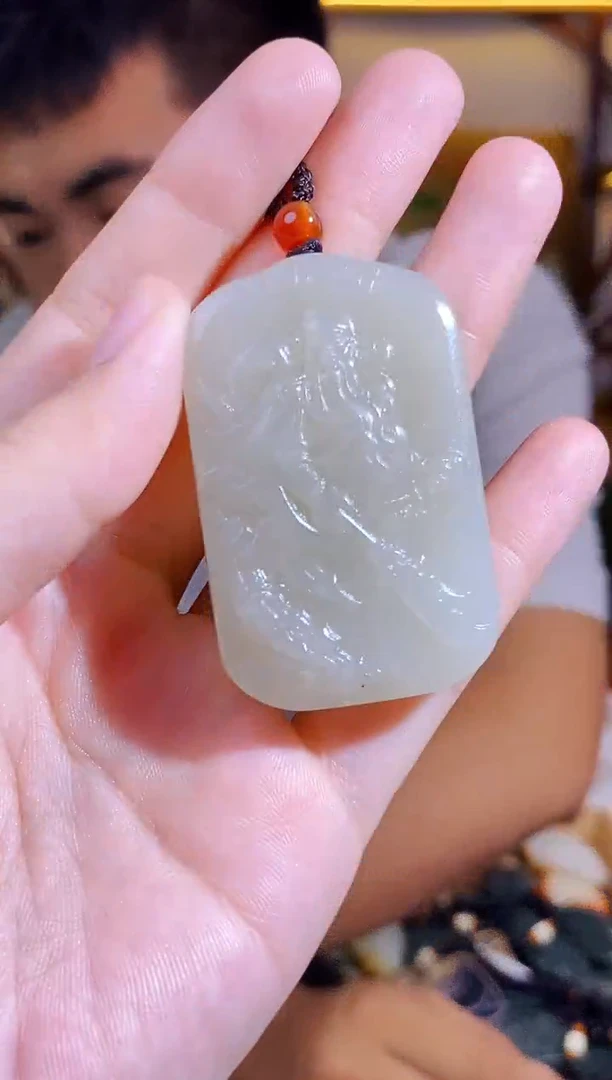 和田玉未镶嵌颈饰1