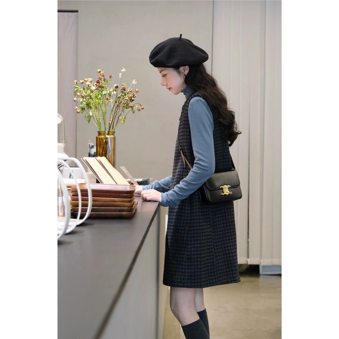 藏青格子仿羊毛毛呢短款背心裙圆领复古连衣裙