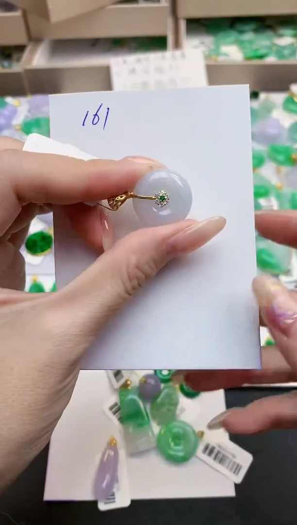 颈饰未镶嵌翡翠天然缅甸A货翡翠