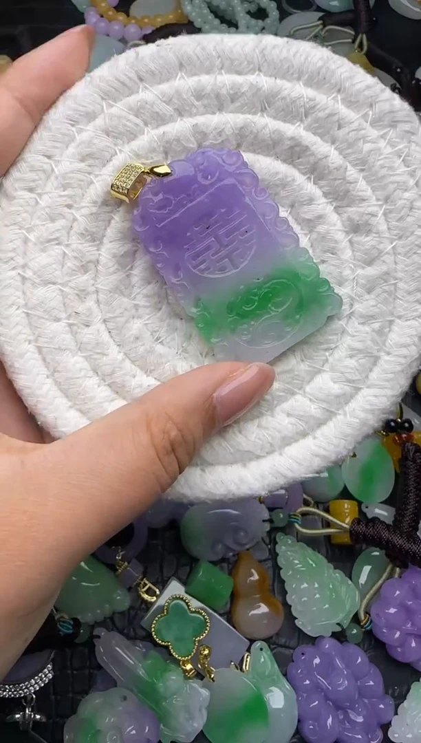 颈饰未镶嵌翡翠缅甸翡翠吊坠