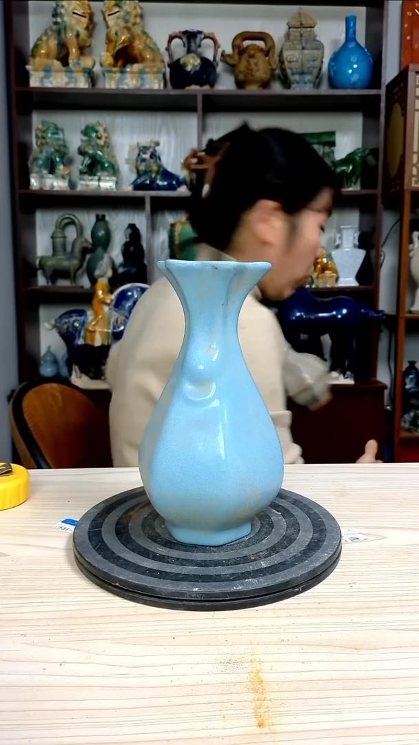 经典精美复古风格瓷器
