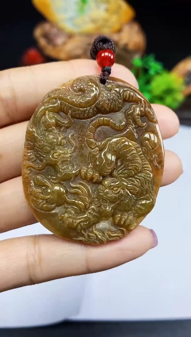 【闪购商品】翡翠颈饰未镶嵌翡翠A货